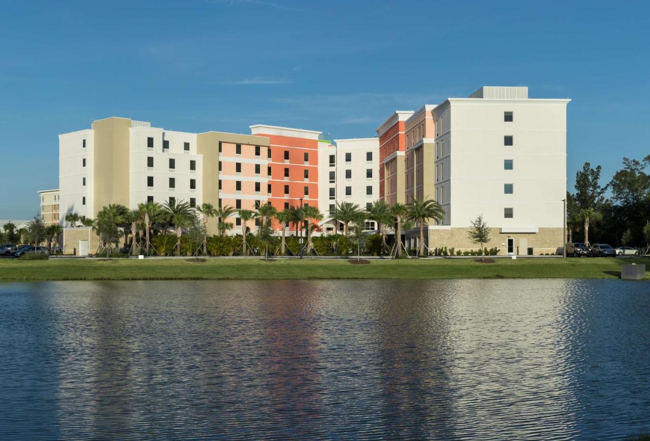 Home2 Suites By Hilton Cape Canaveral Cruise Port 외부 사진